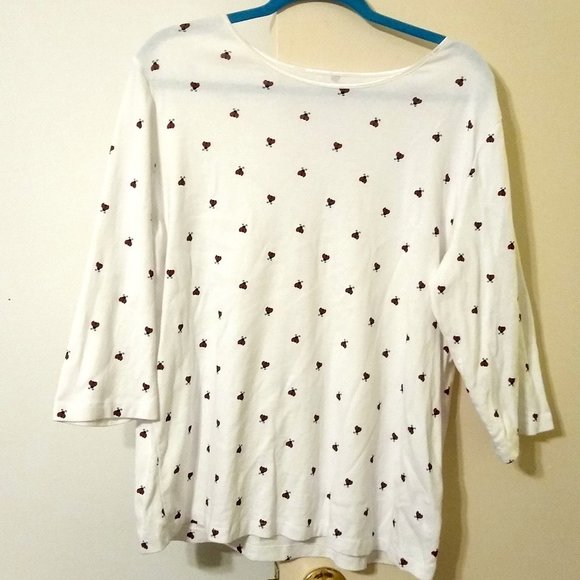 Newer CJ Banks 3/4 Sleeved White Top with Ladybugs Printed All Over (Size 1X) - Picture 1 of 3
